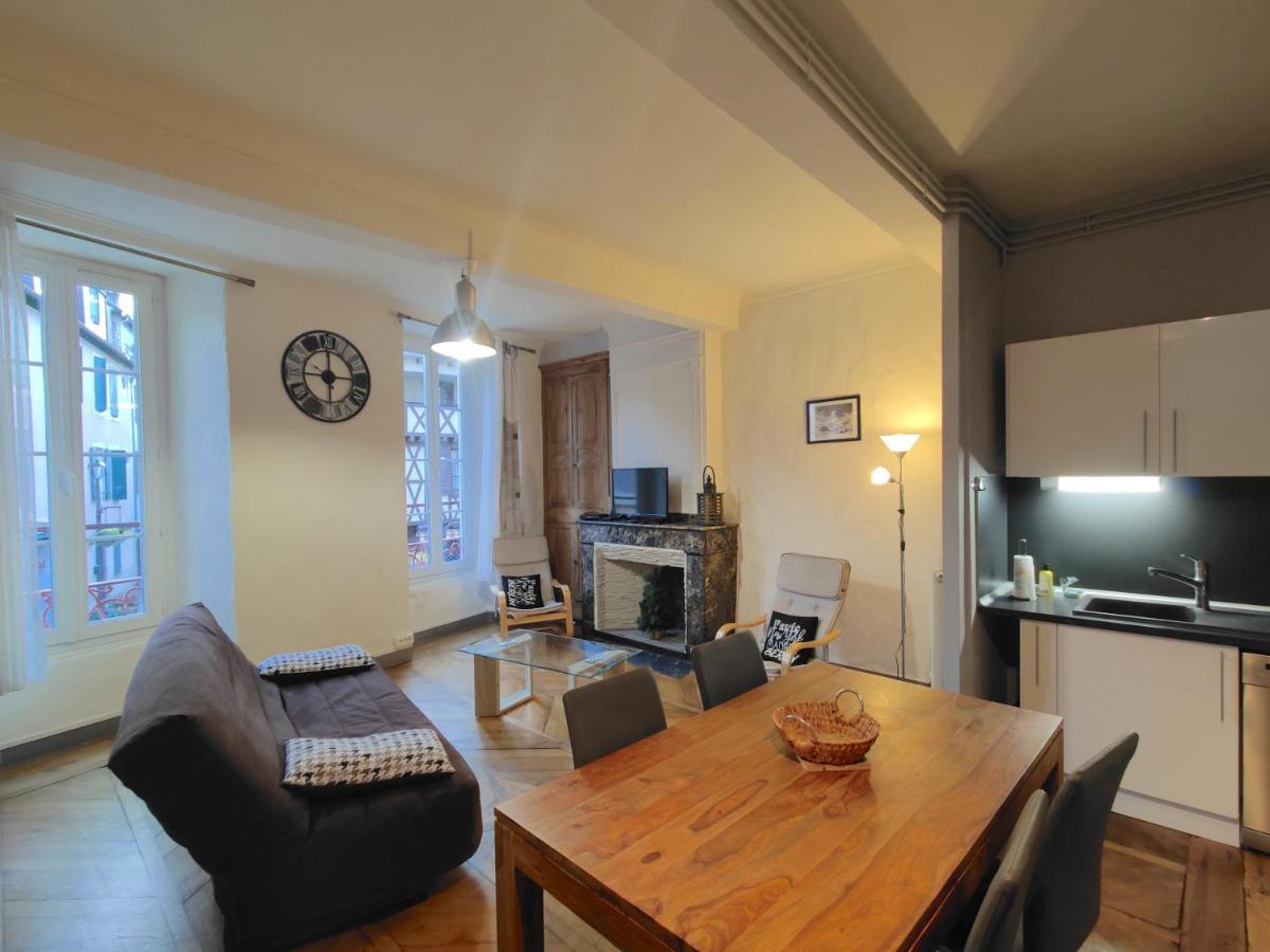 Appartement Centre-Ville Pour Sejour Et Cure Bagnères-de-Bigorre Eksteriør billede